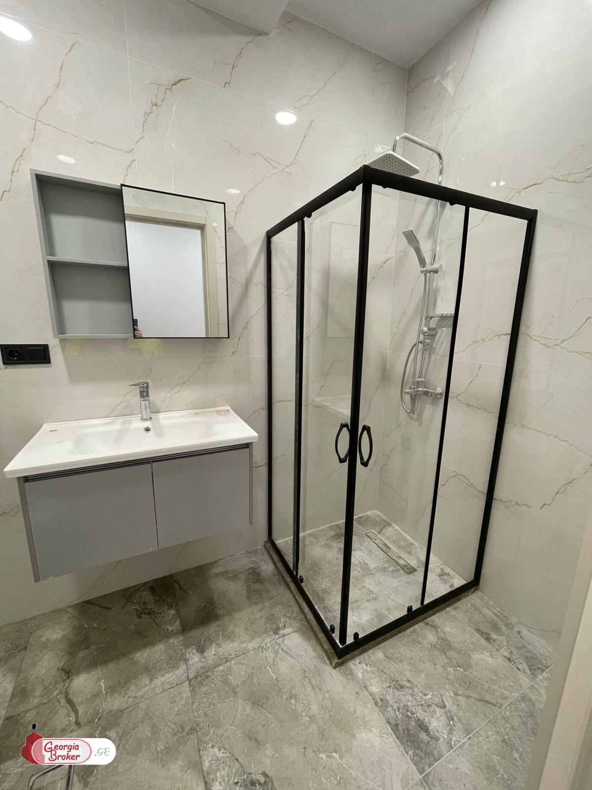 nearly repaired 3-room apartment for sale